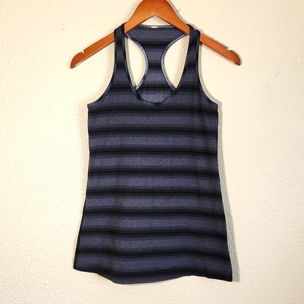 Lululemon Athletic Top In Size 4